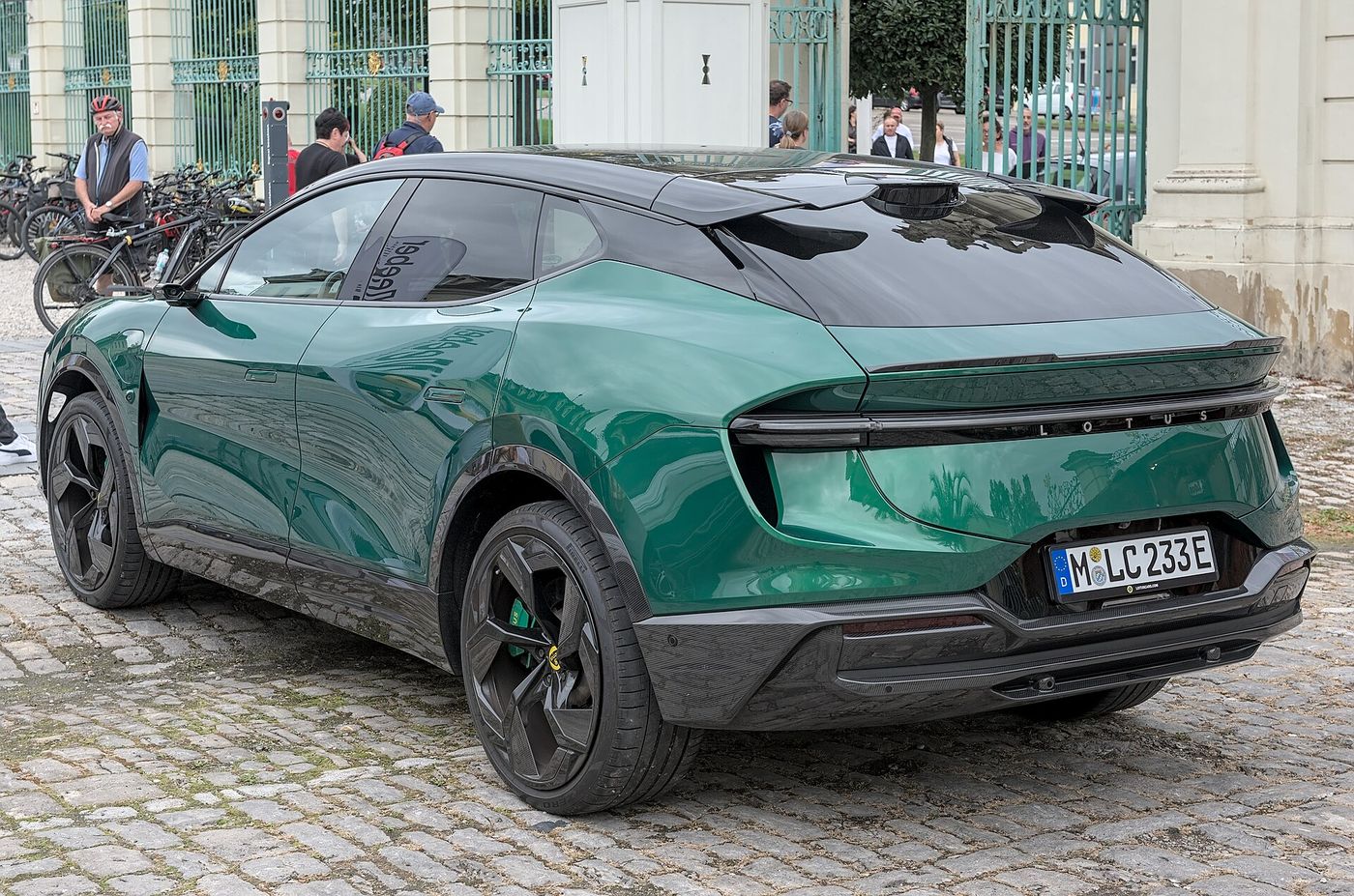 Lotus Eletre
