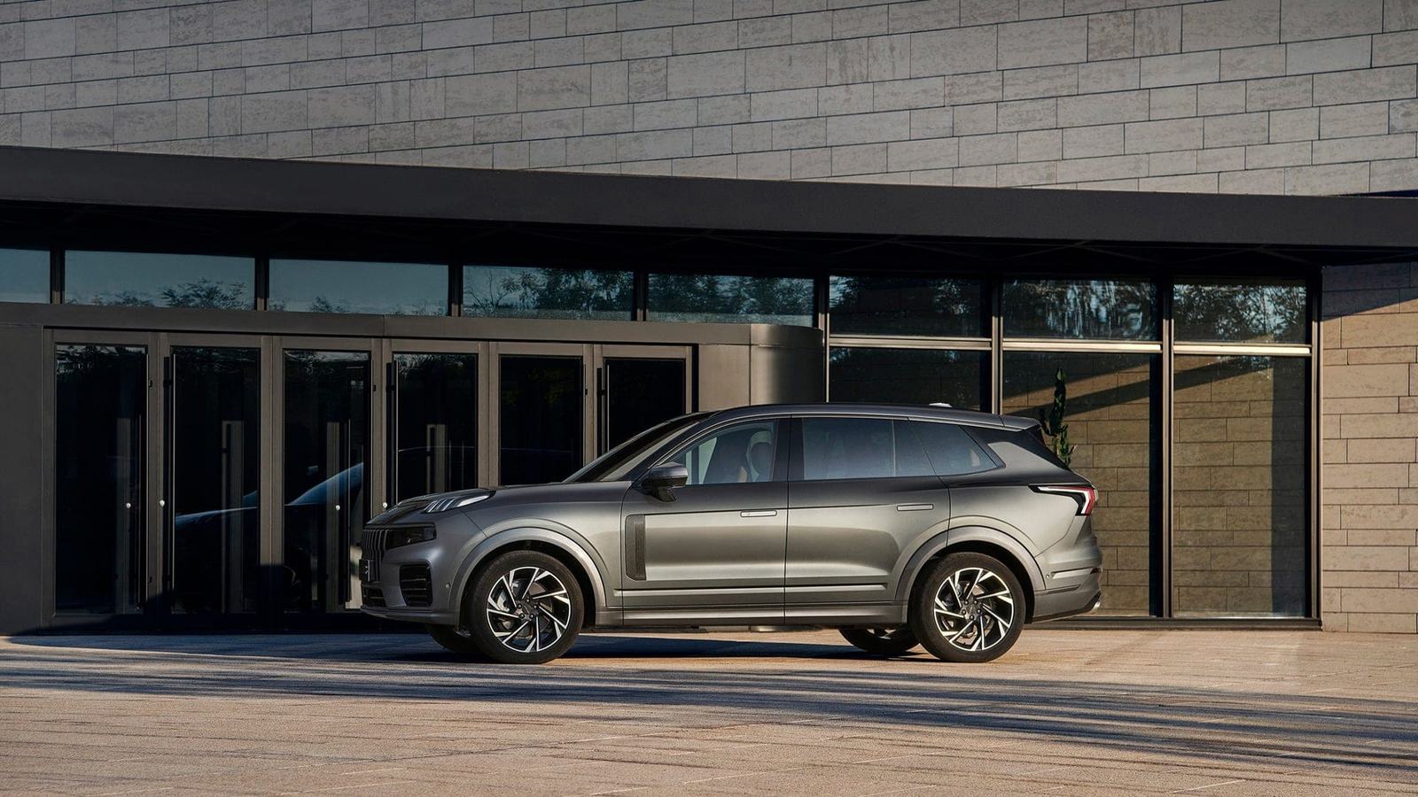 Lynk & Co 09